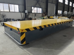 无轨胶轮电动平车